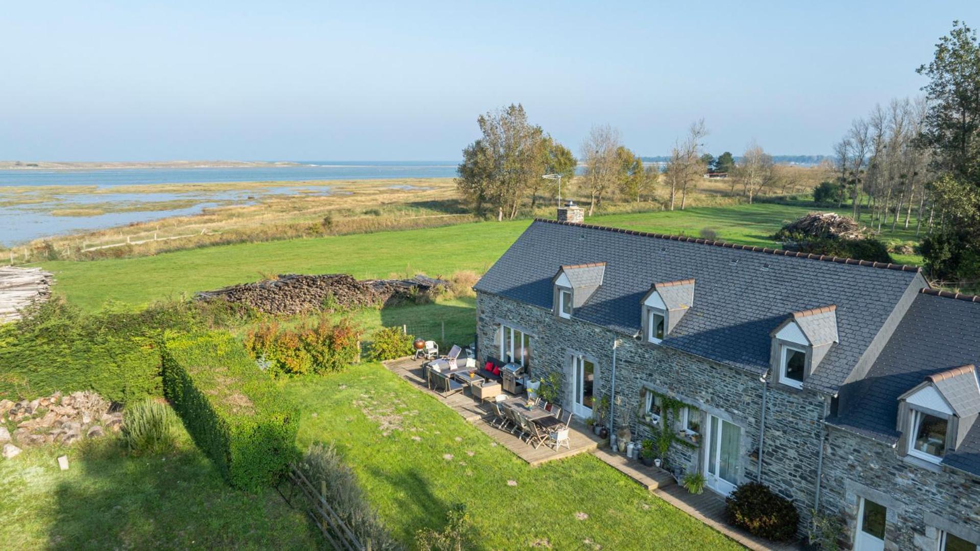 Le Bout Du Monde Bed & Breakfast Bricqueville-sur-Mer Екстериор снимка